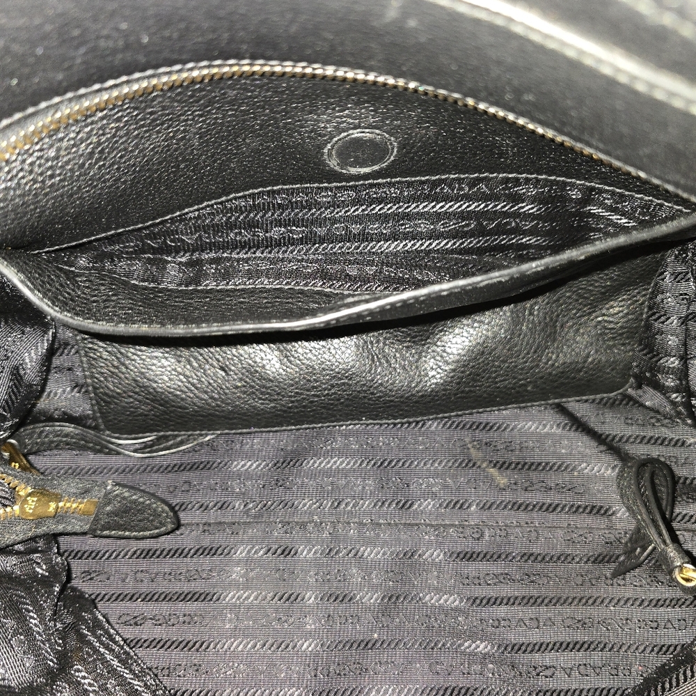 Prada Vitelo Daino Pocket Black Leather Shopping Tote Bag - Picture 6 of 8